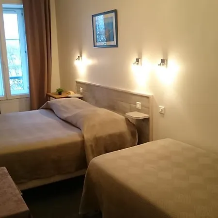 De L'ocean Otel 2*
