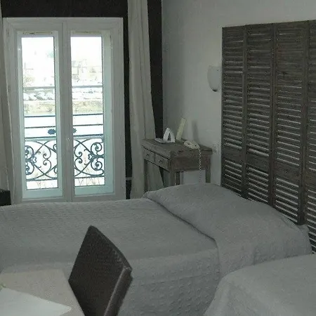 De L'océan Hotel 2*
